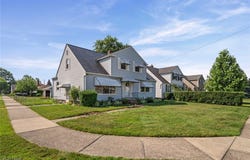 29538 Woodway Drive, Wickliffe, OH 44092
