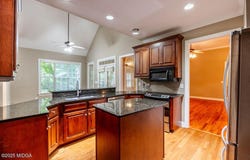 169 Cambridge Way, Macon, GA 31220