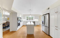 390 S Basswood Road, Lake Forest, IL 60045