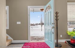 1834 Acadia, Lansing, MI 48917