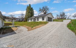 30181 Knight Ct, Tehachapi, CA 93561