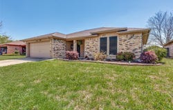 6361 Hunters Glen Drive, Watauga, TX 76148