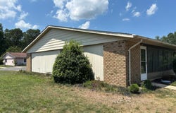 21 Yorkshire Court, Manchester, NJ 08759