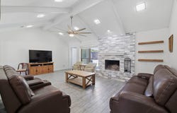 1211 Meadowview Drive, Euless, TX 76039