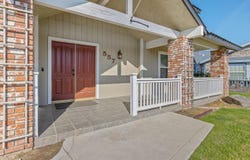 557 Beechwood Circle, Lemoore, CA 93245