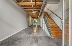 1305 E 6th St, Austin, TX 78702
