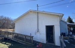 445 Tommy Hall Rd, Rupert, WV 25984