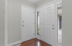 636 Walnut Ridge Drive, Ballwin, MO 63021