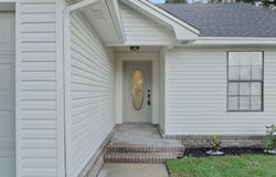 136 Oak Terrace Drive, Crestview, FL 32539