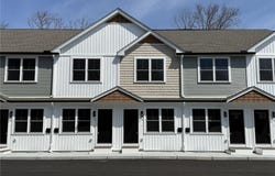 2907 Post Road, Warwick, RI 02886