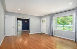 32 Lawndale Avenue NE, Grand Rapids, MI 49503