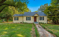 332 Wilson Ave, Maryville, TN 37803