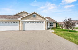 3292 ELK RIDGE Drive, OSHKOSH, WI 54904