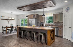 940 E LAKESHORE Dr, Double Springs, AL 35553