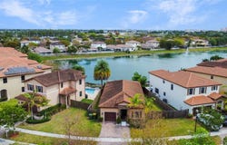 2391 NE 2nd Dr, Homestead, FL 33033