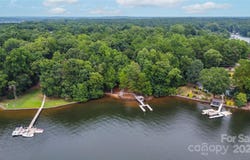 800 Lakeview Shores Loop, Mooresville, NC 28117