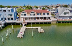 802 N Harvard Ave, Ventnor, NJ 08406