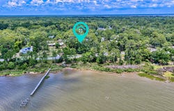 104 Bay Colony Way, Apalachicola, FL 32320