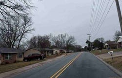 2203 Tyler St, Conway, AR 72034