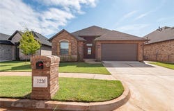 1220 Colonial Avenue, Tuttle, OK 73089