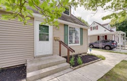 551 Colonial Avenue, Worthington, OH 43085