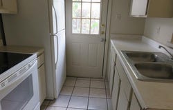 516 Lenora Dr, Taylor, TX 76574