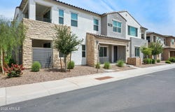 760 E DORAL Avenue, Gilbert, AZ 85297
