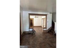 44 DELAWAREVIEW AVENUE, TRENTON, NJ 08618