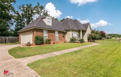 1859 Sparrow Ridge, Haughton, LA 71037
