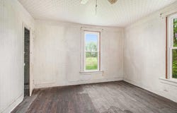 13500 Cleveland Avenue, Buchanan, MI 49107