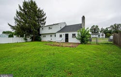48 MAURICE LANE, HATBORO, PA 19040