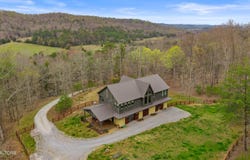 2476 Guinn Narrows Rd, Decatur, TN 37322