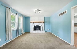 17824 Greentree Avenue, Independence, MO 64057
