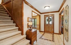 8900 Linden Drive, Prairie Village, KS 66207