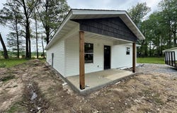 404 E Henry Street, Poplar Bluff, MO 63901