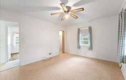 716 W 18 Street, Cedar Falls, IA 50613