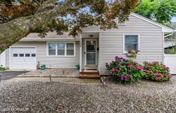 1139 Roe Avenue, Point Pleasant, NJ 08742