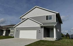 2200 Anchorage Drive, North Mankato, MN 56003