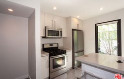 3015 Ocean Ave, Venice, CA 90291