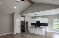 802 E North Main Street, Richmond, MO 64085