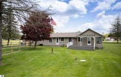 4506 M-18, Beaverton, MI 48612