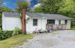 1711 S Fay St, Knoxville, TN 37921