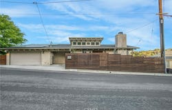 5084 Llano Drive, Woodland Hills, CA 91364