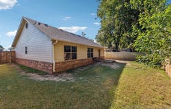 923 N Summer Tree Drive, Ada, OK 74820
