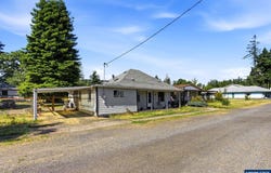 5226 Poplar St, Sweet Home, OR 97386
