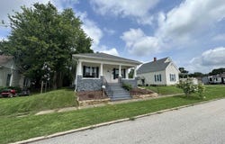 508 W 5th Street, Bicknell, IN 47512
