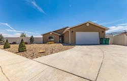 1320 Sparrowhawk Drive, Farmington, NM 87401