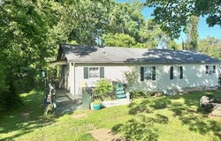 108 E Hunter Circle, Oak Ridge, TN 37830