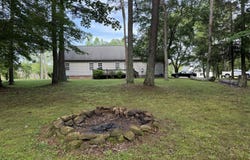 614 Pike Drive, Trenton, GA 30752