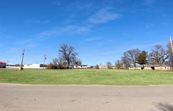 119 E Greer Avenue, Sayre, OK 73662